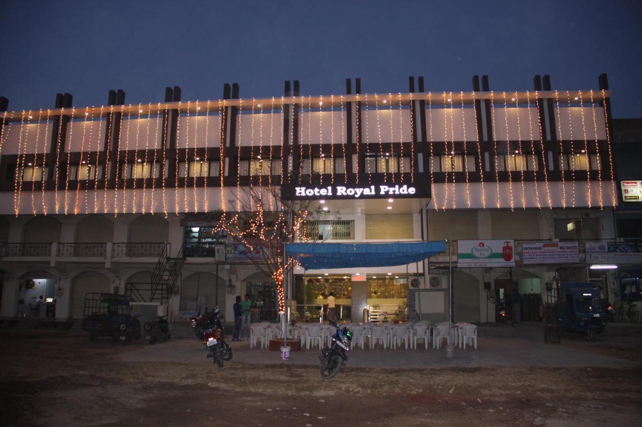 Hotel Royal Pride Ahmedabad Extérieur photo